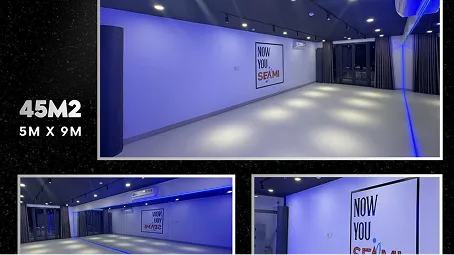 WHITE ROOM info